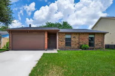 Main picture of 17518 Autumn Hills Dr