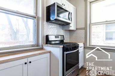 Main picture of 1615 W Highland Ave