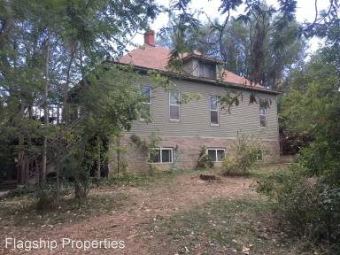 Main picture of 445 Hover St
