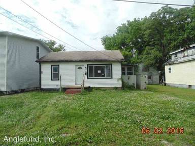 Main picture of 1408 E Oregon St