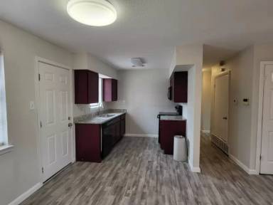 Main picture of 9605 Grady Ln