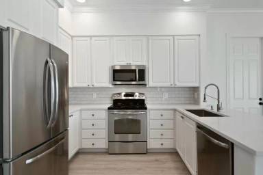 Main picture of 140 Barbados Dr