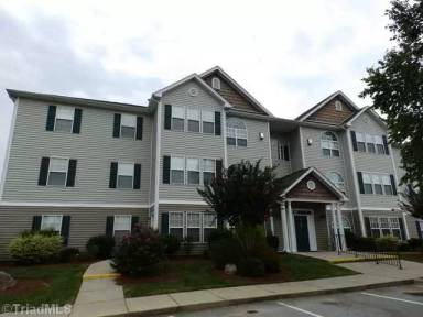 Main picture of 6121 Hedgecock Cir