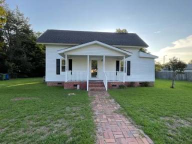 Main picture of 504 Mill Ave