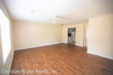 Main picture of Pineview Townhomes