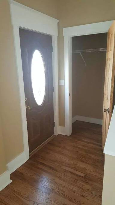 Main picture of 1427 3rd Ave SE