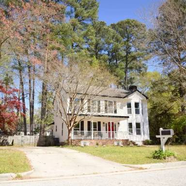 Main picture of 5013 Brassfield Dr