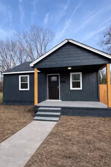 Main picture of 1370 Marechalneil St