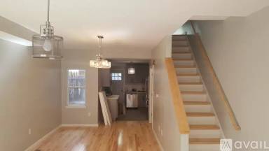 Main picture of 1423 N Hollywood St