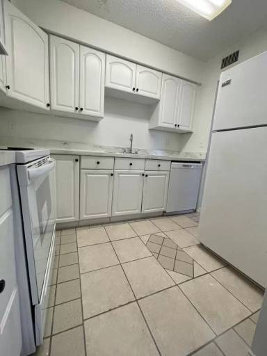 Main picture of Baytree On Baymeadows Apartments