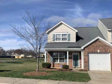 Main picture of 7720 Oliver Park Dr