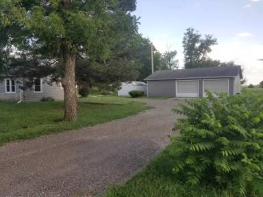 Main picture of 2115 E 21st St