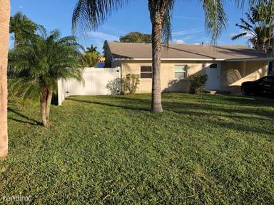 Main picture of 620 Palm Ave