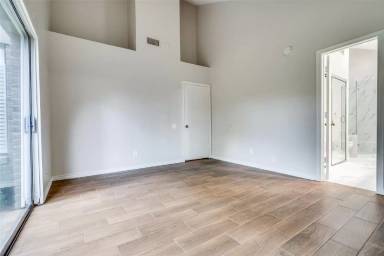 Main picture of 14703 Le Grande Dr