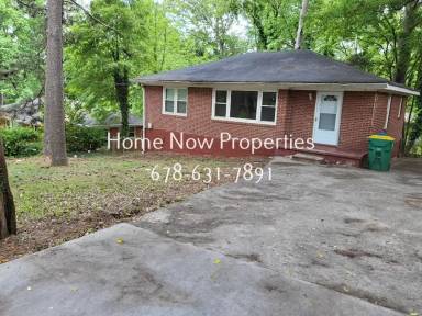 Main picture of 930 Sherwood Cir