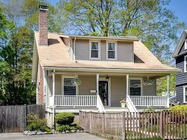 Main picture of 31 Wood Ave