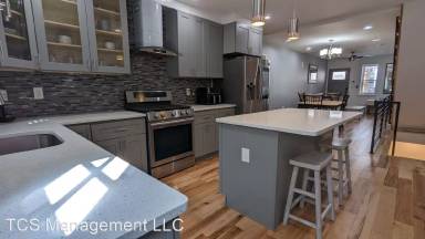Main picture of 640 Emily St