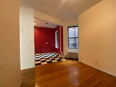 Main picture of 425 E 65th St