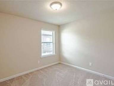 Main picture of 751 Clark St