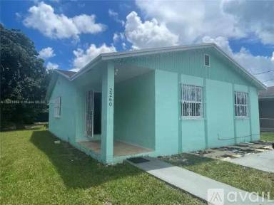 Main picture of 2260 NW 61st St