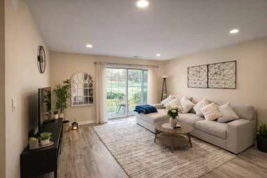 Main picture of 318A Delancey Pl