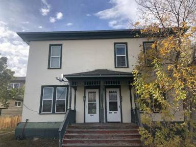 Main picture of 806 Getchell St