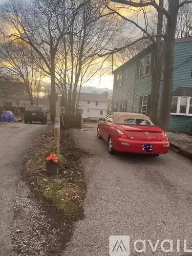 Main picture of 65 Cedar St