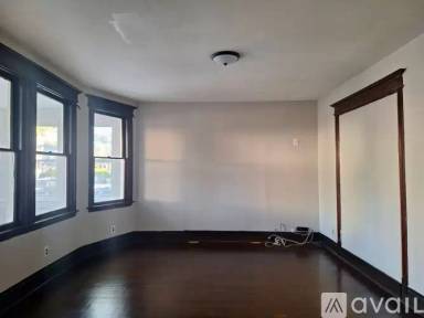 Main picture of 784 Jewett Ave