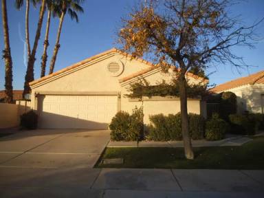 Main picture of 218 E Stonebridge Dr