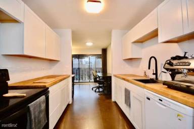 Main picture of 2152 Pauline Blvd