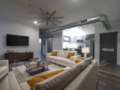 Main picture of 600 Magnolia St