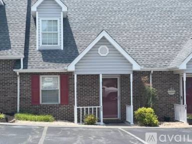 Main picture of 210 Spring St