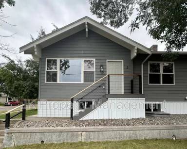 Main picture of 3 21st St S