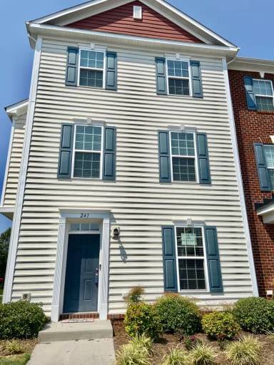 Main picture of 276 Feldspar St