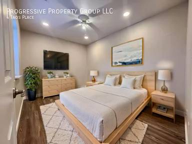 Main picture of 4 Taos Pl