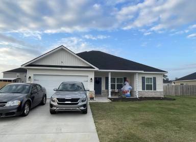 Main picture of 45 Forman Way SE