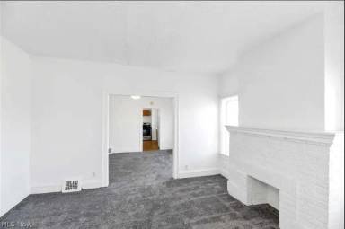 Main picture of 14104 Aspinwall Ave