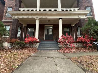 Main picture of 1521 S 4th St