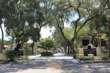 Main picture of Marina Oaks