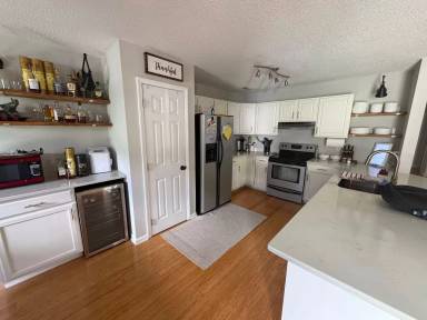 Main picture of 10021 Bellflower Way