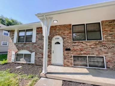 Main picture of 11700 E 60th St