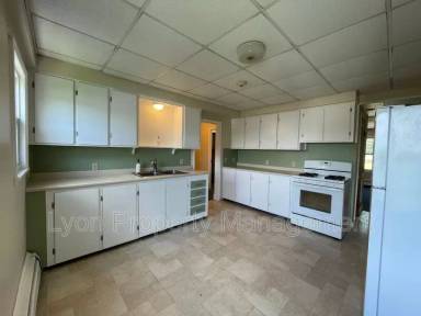 Main picture of 456 Washington St