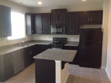 Main picture of 498 Richmond Dr