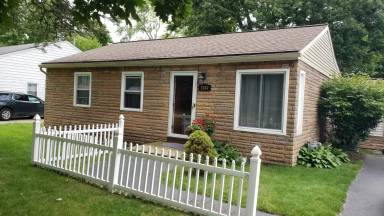 Main picture of 2347 Pauline Dr