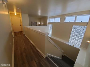 Main picture of 2061 Fitzwater St