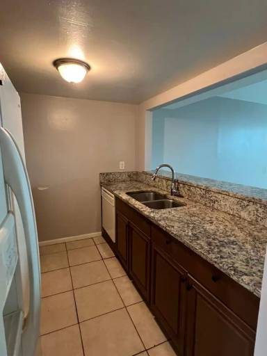 Main picture of 7302 Poinsetta Ave