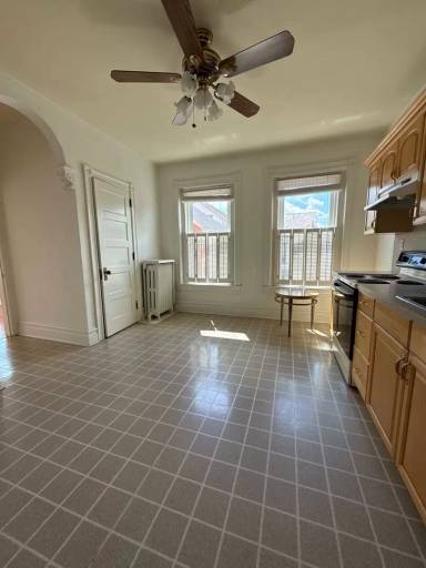 Main picture of 316 W Broad St