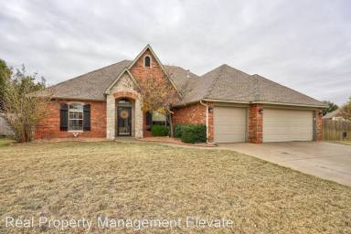 Main picture of 1416 NW 165th Ct
