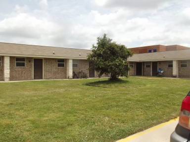 Main picture of 104 Meggs Blvd