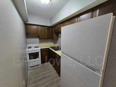 Main picture of 101 16th Ave NW